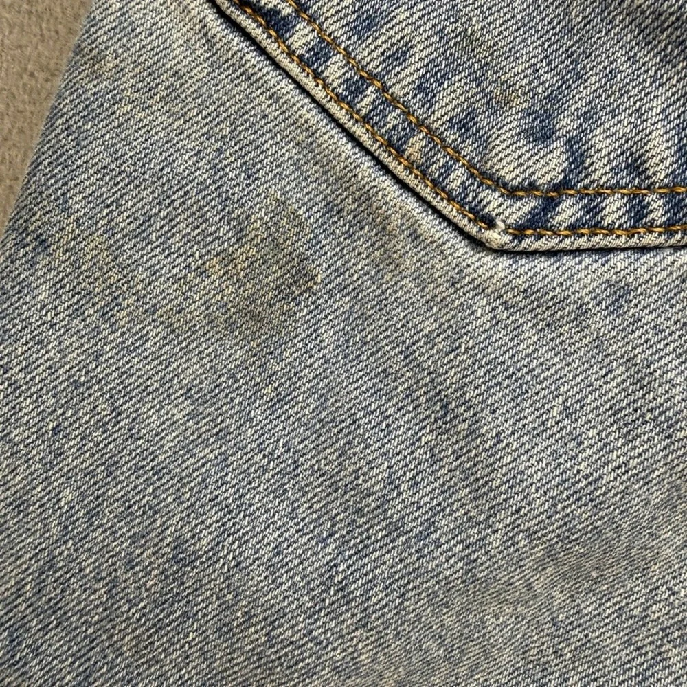 Vintage Levi's Jeans 550 Relaxed Fit‎ 36x32 Light Wash 90s Made in USA Tapered
